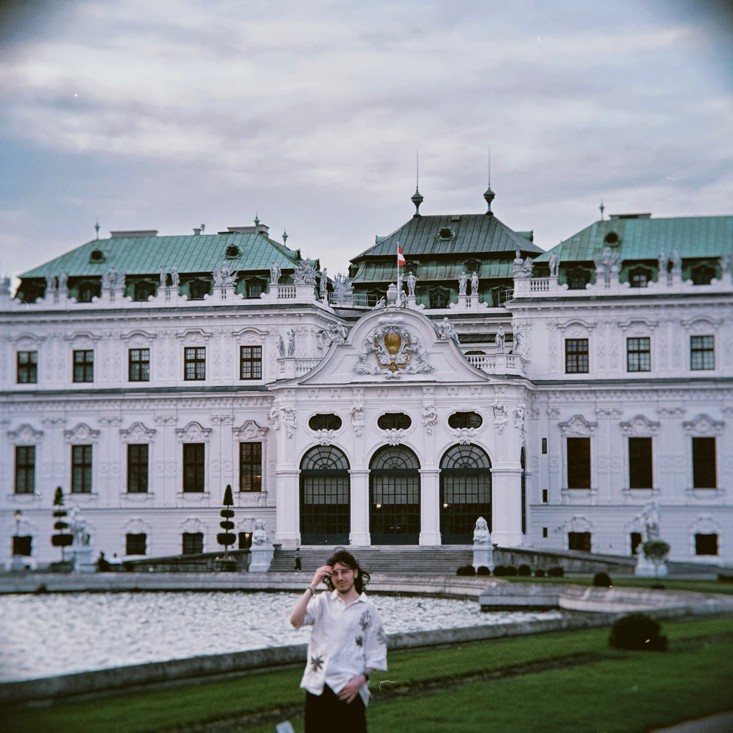 Akıncan at Belvedere Palace, Vienna